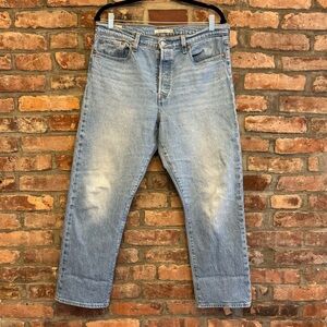 Levi’s Wedgie Straight Jeans
